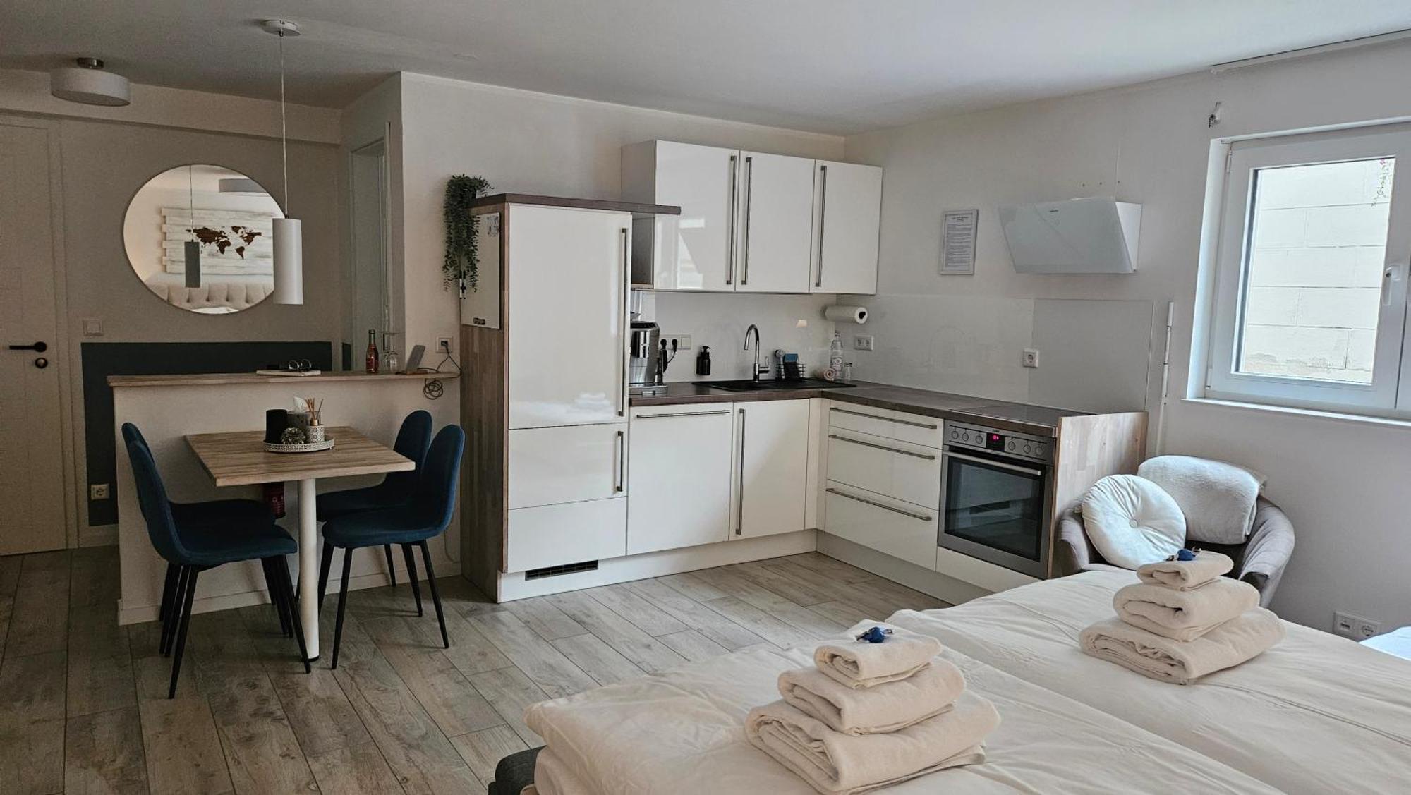 Enny Suite Apartment Im Schoenen Rheinland Lohmar Εξωτερικό φωτογραφία